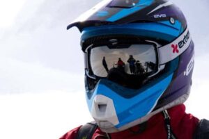 Make Your Snowmobiling Rides More Fun With Arctic Cat Snowmobile Helmets